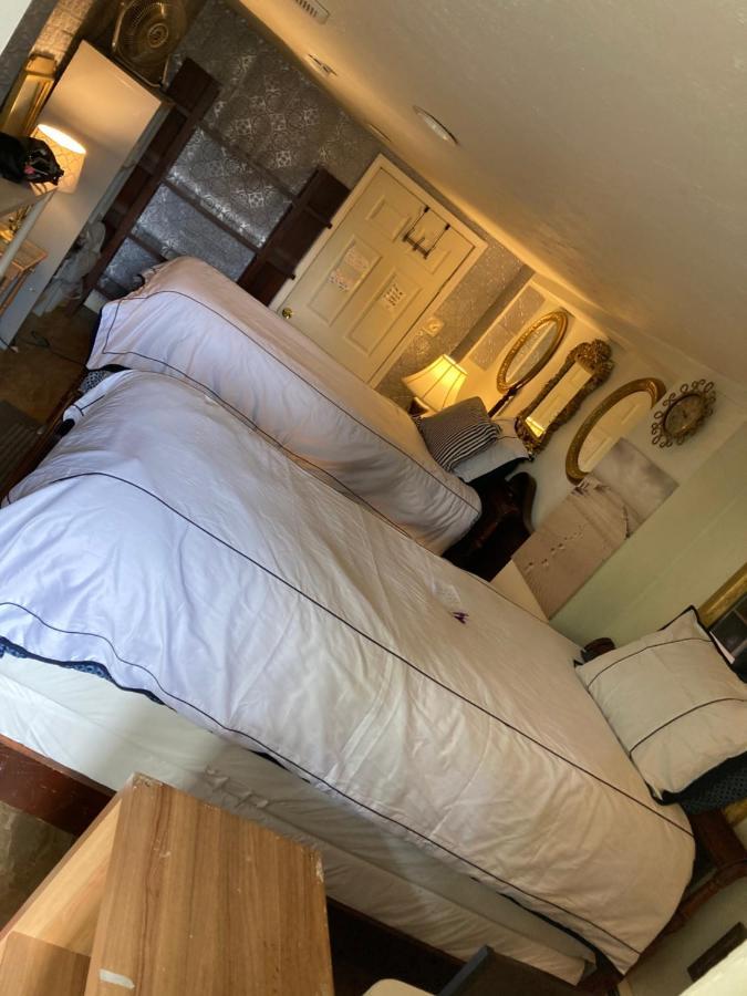Hotel Highland Park Pittsburgh Esterno foto